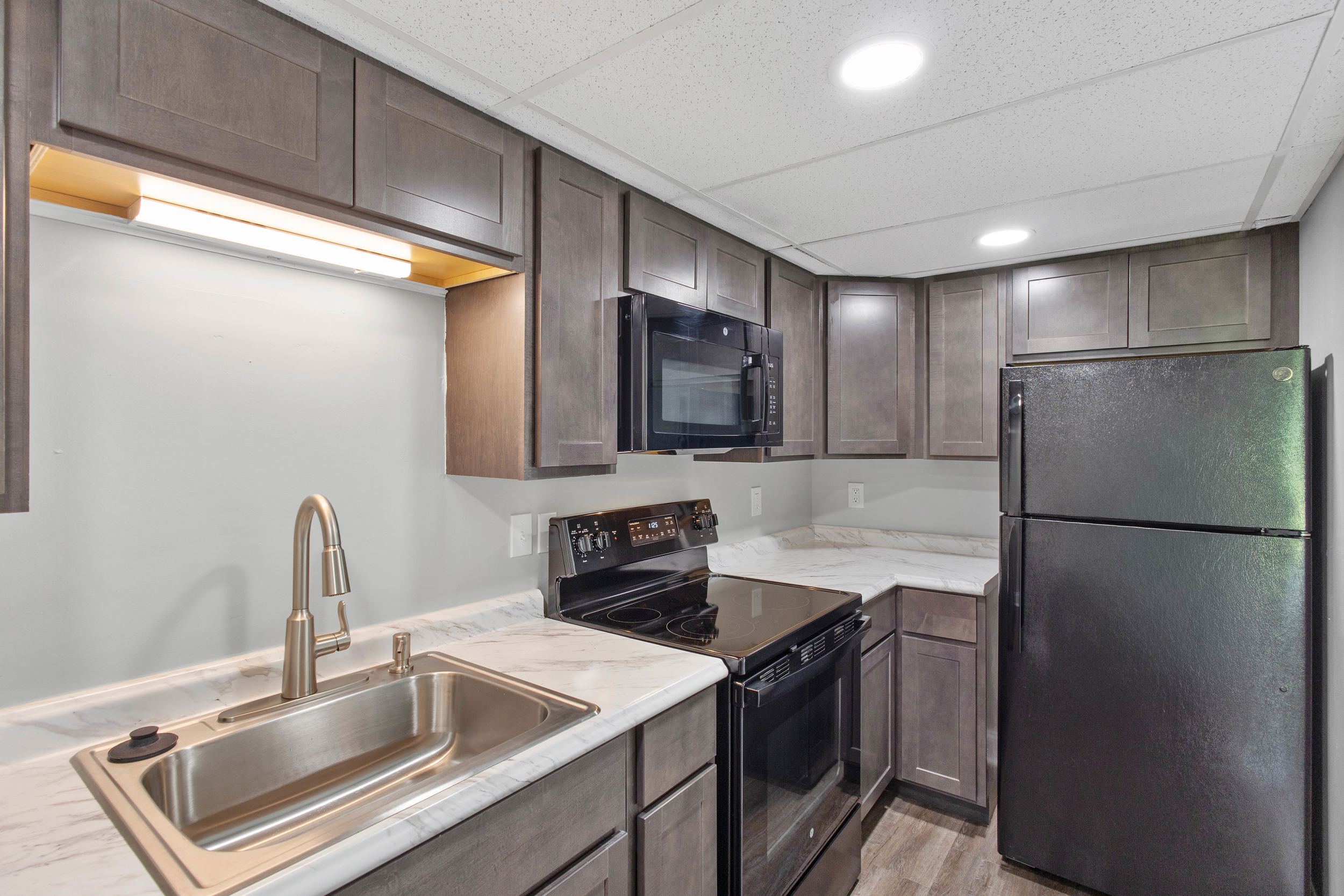 251 eagles pointe cir-10 (1)